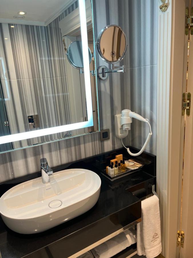Manors Hotel イスタンブール エクステリア 写真